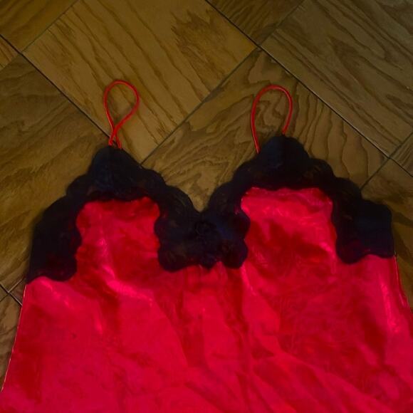 vintage Lucie Ann size large Elegant Red Lace Trim women's Chemise - Picture 2 of 8